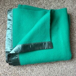 Vintage Emerald Green Satin-Trimmed Wool Blanket